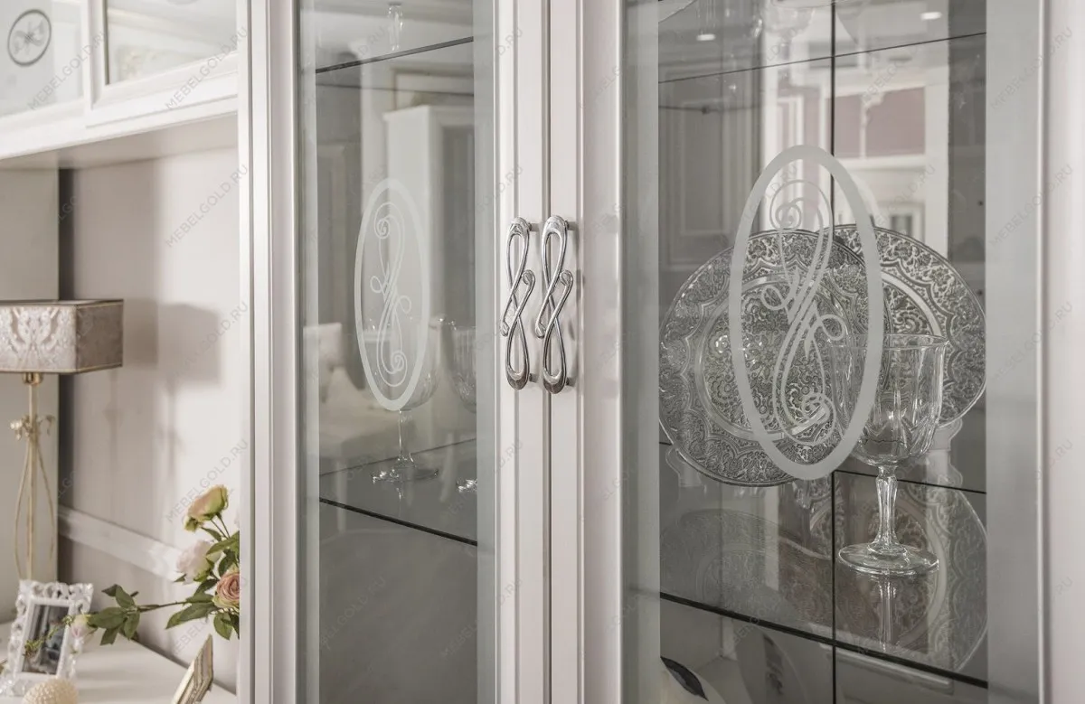 Гостиная Мишель 1+комод+зеркало+1 белый матовый | изображение 3