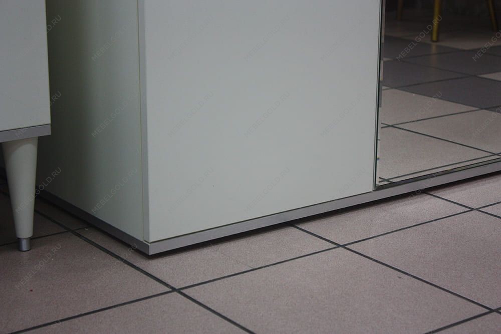 Лобня - Шкаф 3-х дв. (с зеркалом) для платья и белья Римини СОЛО (слоновая кость серебро) РМШ1/3 (s) | изображение 11